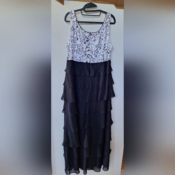 Alex Evenings Jacket and Tank Dress Two Piece Set. Black/White Womens size 16W - Picture 12 of 12
